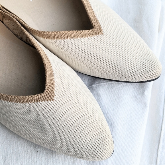 Eco-Friendly! Vivaia Pointed Toe V-Cut Flats - Picture 10 of 13